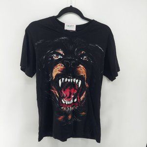 Givenchy paris T-Shirt size small